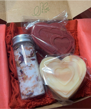 Load image into Gallery viewer, Love Heart Soap Giftsets 🌹❤️